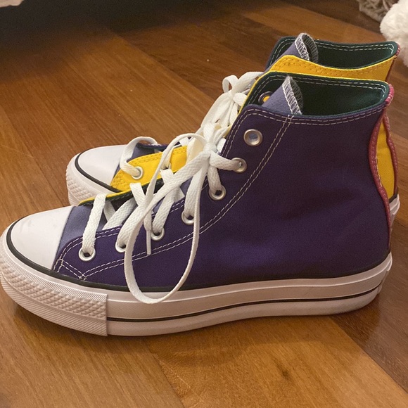 Multi-Color all star converse - Picture 4 of 7